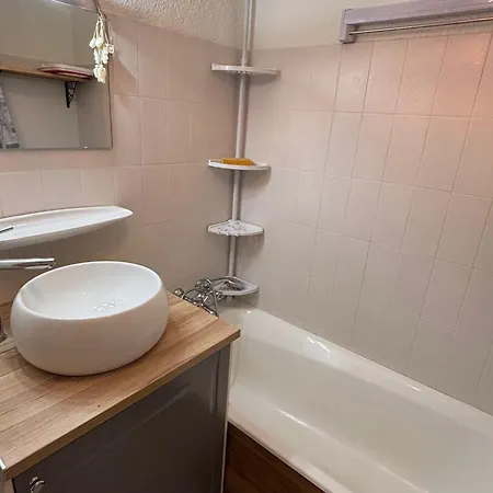 Apartment Chaleureux Proche Pistes Avec Balcon Sud, Casier A Skis, Parking Et Equipements Complets. - Fr-1-692-61